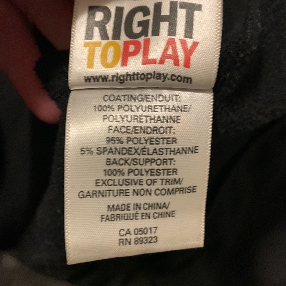 Roots "Right to Play," Water resistant , black jacket. - Picture 6 of 6